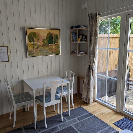 Cute Little Cottage In Hoellviken ภายนอก รูปภาพ